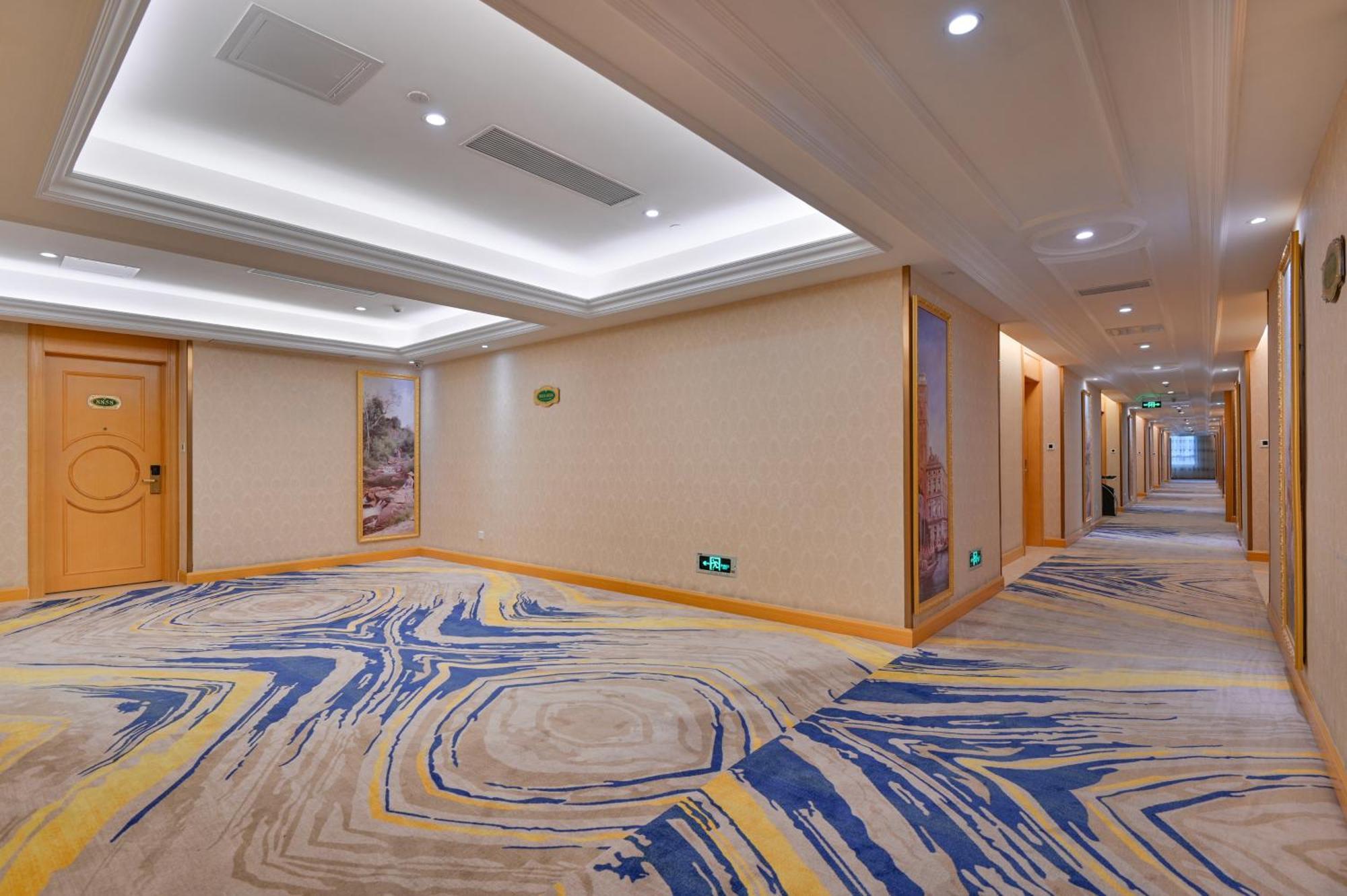 Vienna International Hotel Guangzhou Baiyun International Conference Center Exterior photo